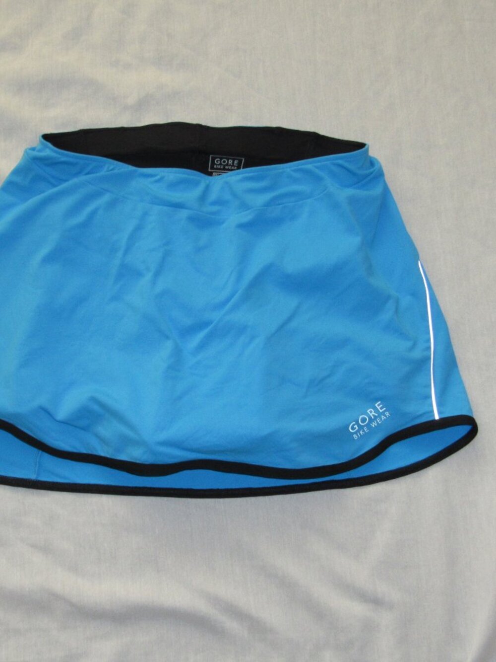 Gore Bike Wear Blue Padded Cycling Skort Skirt Built in Shorts Women's sz Medium - Picture 6 of 6